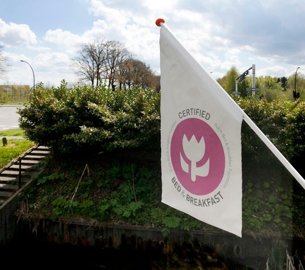 Bed And Breakfast Holter Enschede Bagian luar foto