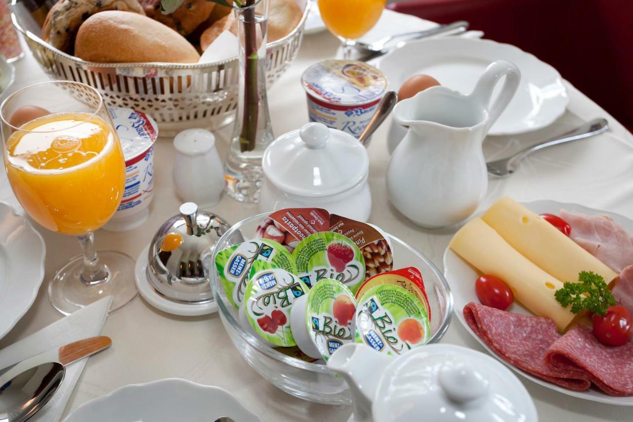 Bed And Breakfast Holter Enschede Bagian luar foto